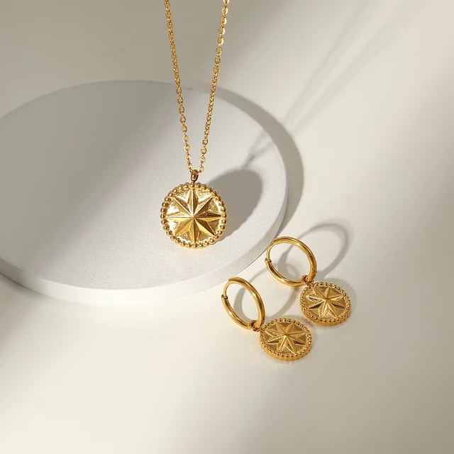 Polar Star Golden Pendant Set