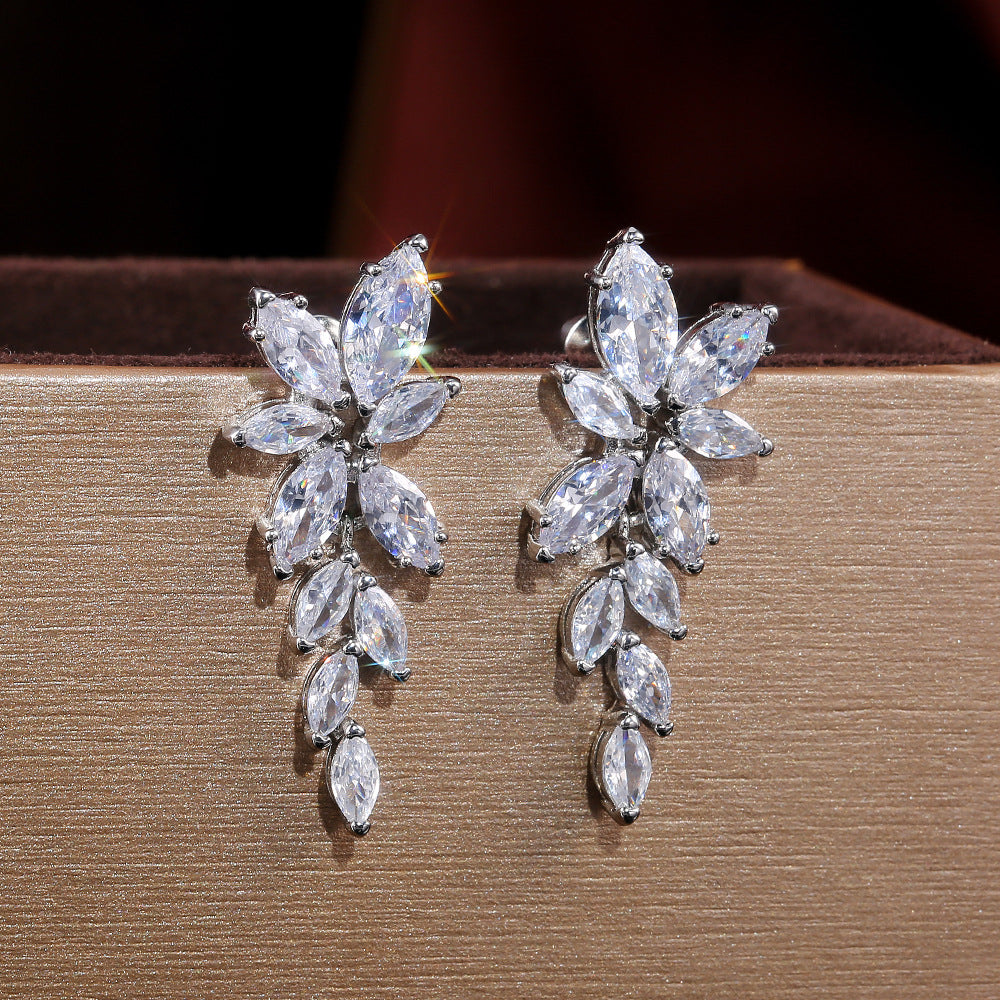 White Beauty Dangler Earrings