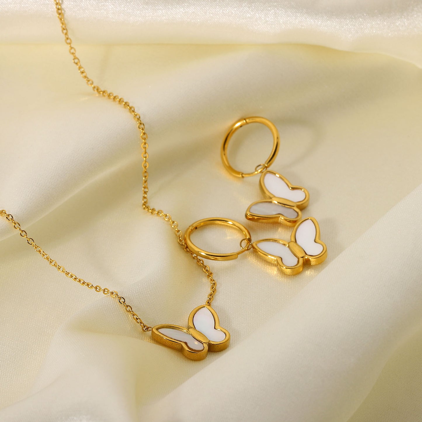 Butterfly Pendant Set with MOP